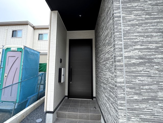 松戸市八ケ崎緑町新築戸建（八ケ崎緑町３期）のエントランス|エントランス・玄関ポーチ