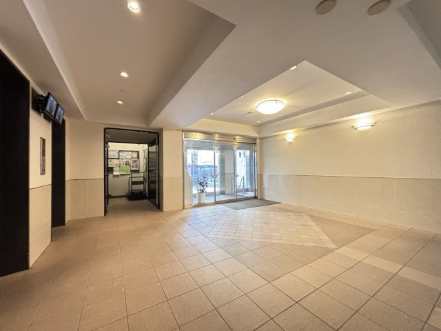 秀和第3東陽町レジデンスのエントランス