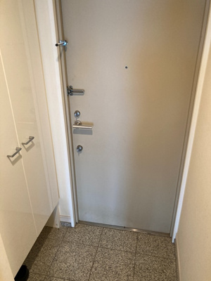 【玄関】 | アーバネックス神保町 | ※写真は同タイプ住戸です。