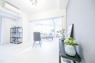 【居間・リビング】 | ルジュール神田須田町 | ※写真は同タイプ住戸です。