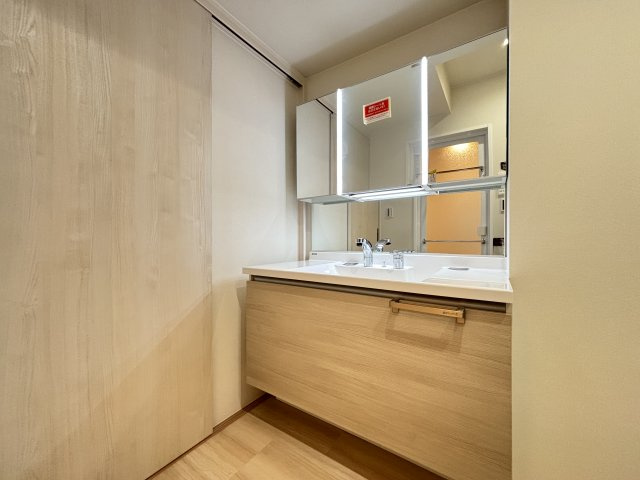 リリーベル門前仲町サーモスの独立洗面台