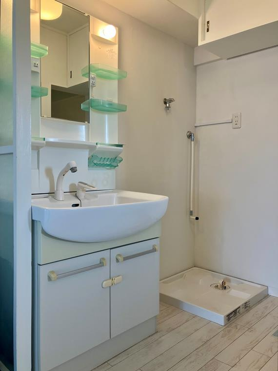 宮前平グリーンハイツ１６号棟の洗面所