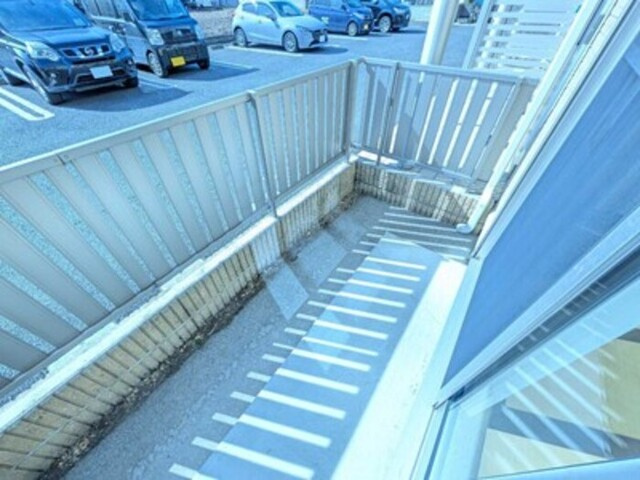 クリスタルコートのバルコニー|テラス