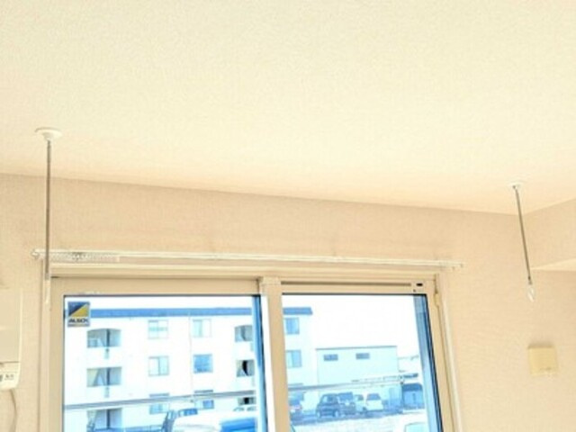 クリスタルコートのその他|室内物干し