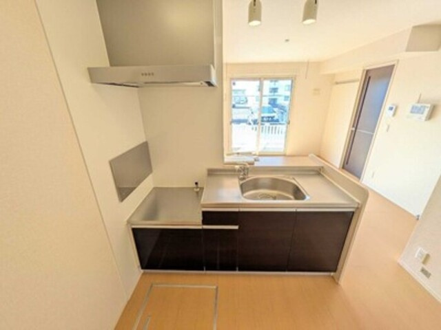 クリスタルコートのキッチン|対面キッチン