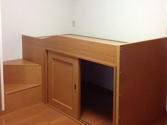 レオパレスアネックス　アイの寝室