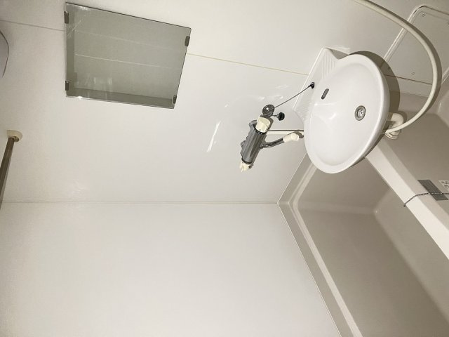 レオパレスアネックス　アイの浴室