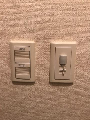 【その他】 | エル・グレイシャス | 人感センサー