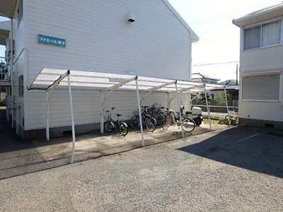 屋根付き駐輪場