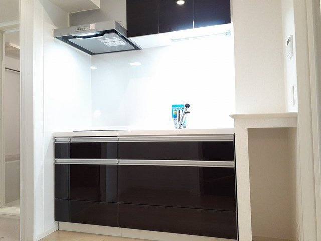 ヴィラージュ　フェリスのキッチン|コンパクトなキッチンで掃除もラクラク