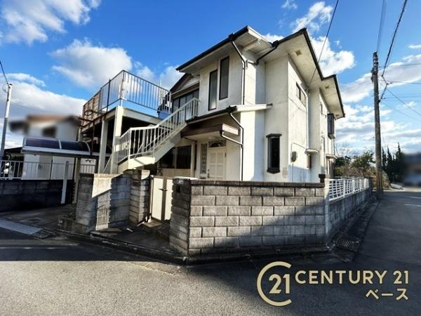 生駒市緑ケ丘　一戸建のその他|■現地外観写真■敷地面積約６９坪のゆとりのある広さです！