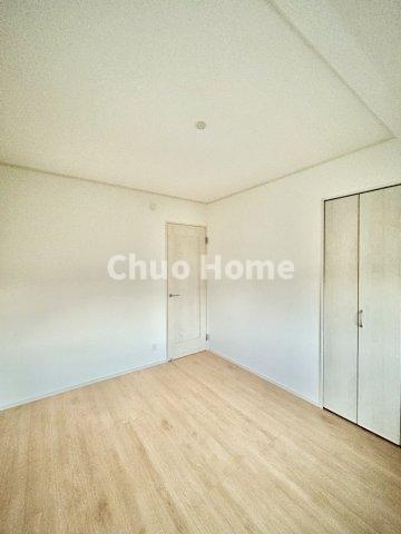 葛飾区東水元5丁目新築分譲住宅の子供部屋|【子供部屋】お子様を持つ家庭の約6割が「家族や子どものため」に購入を希望。入学後の転校を避け、広い空間でのびのび育てたいなどの親心が、家探しのきっかけになっているようです。