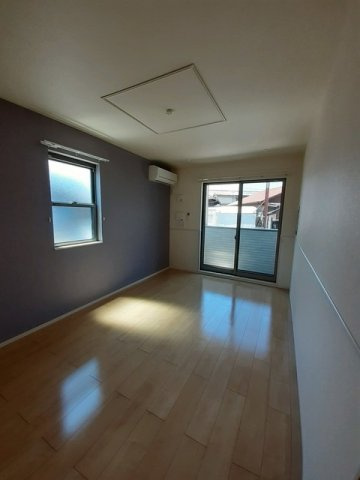 ソレイユＫの居間・リビング