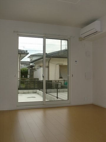 サン・フラワーＫの居間・リビング