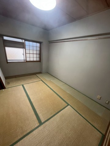 さざなみプラザ22号棟の和室