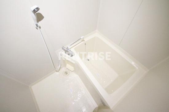 WHITE BELL Cの浴室