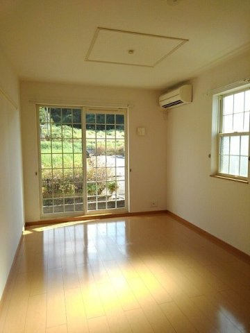 ウェルフェアＡの居間・リビング|ゆったり過ごせるリビングです