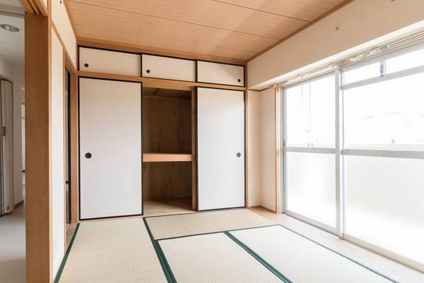 ビレッジハウス宮ヶ迫2号棟の居間・リビング|ビレッジハウスの同一物件・同一タイプの間取りの写真です