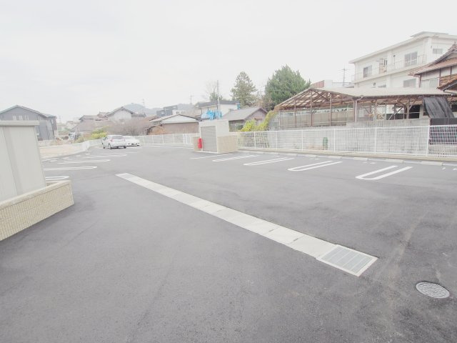 野々山　Aの駐車場