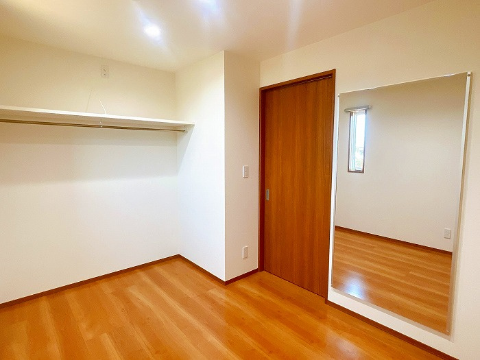 岡山市北区高松原古才 中古住宅の洋室|◆サービスルームもございます。