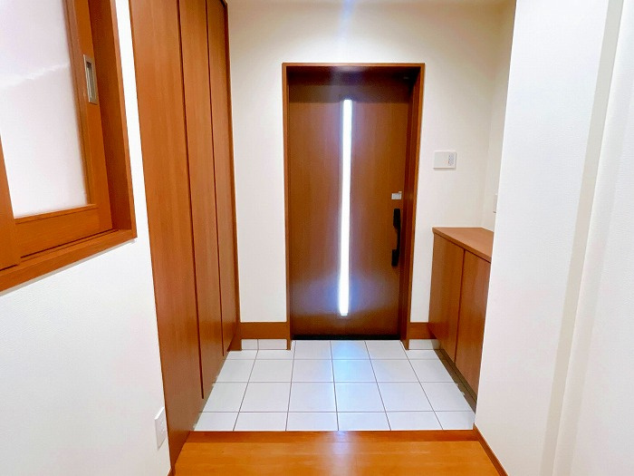 岡山市北区高松原古才 中古住宅の玄関|◆内玄関の様子です。