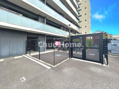 【駐輪場】 | プレイズ北千住 | 【自転車置き場】最新の空き状況や費用などの詳細は担当スタッフまでお問い合わせください。