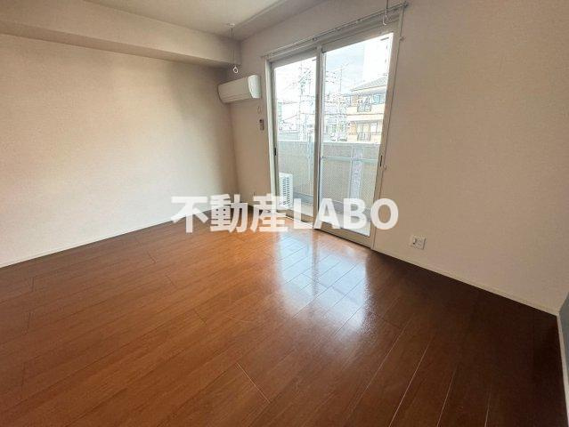 ラ・ローランのその他