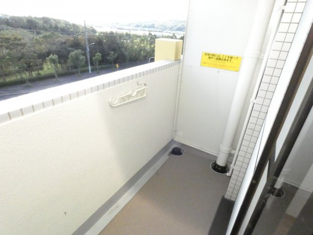 学園西カレッジハイツのバルコニー|学園西カレッジハイツ