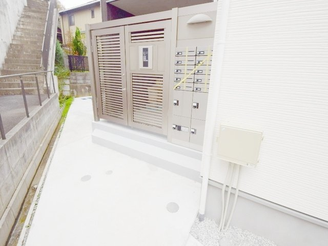 ハートグレース上大岡のエントランス