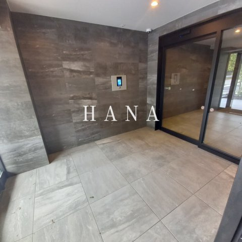 ケイディーエックスレジデンス原木中山のロビー