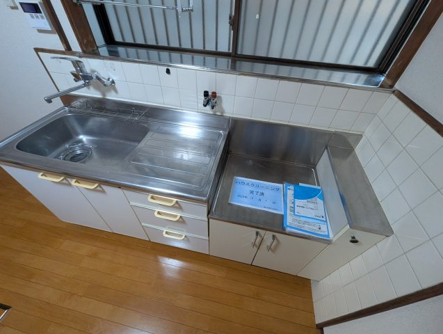 伊丹市春日丘２丁目貸家のキッチン