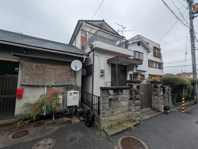 伊丹市春日丘２丁目貸家