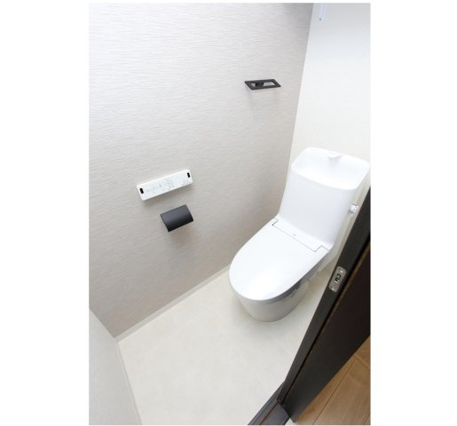 ★ポータル未掲載★尼崎市1棟売りアパート「築2年」「出屋敷駅徒歩7分」のトイレ