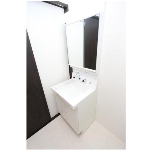 ★ポータル未掲載★尼崎市1棟売りアパート「築2年」「出屋敷駅徒歩7分」の独立洗面台