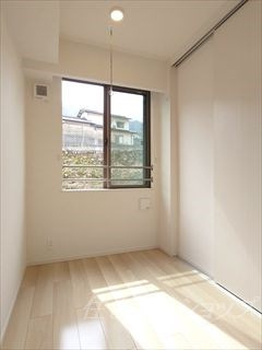 広島市安佐北区亀山７丁目のアパートのバルコニー|サンルーム