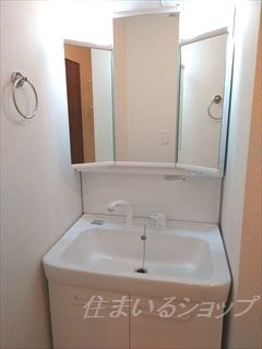 広島市安佐北区亀山７丁目のアパートの洗面所