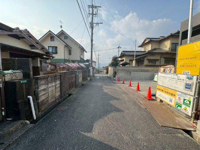 ONE HOUSE－ワンハウスー小倉南区企救丘3丁目　【小倉南区　新築戸建て】の前面道路含む現地写真|現地撮影　2026,1,29　ONE HOUSE－ワンハウスー小倉南区企救丘3丁目　【小倉南区　新築戸建て】