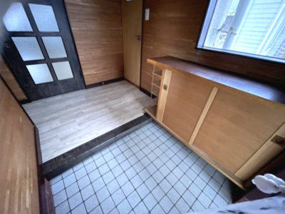 【玄関】 | 油川中道貸家
