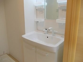 【洗面所】 | パジェール・ドゥ | 明るい洗面所です