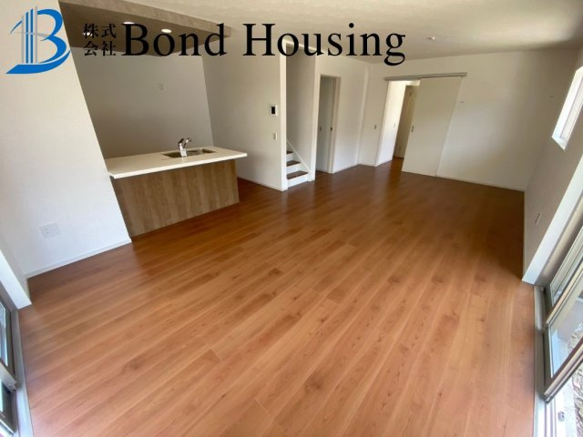 JR魚住駅徒歩8分・お車3台駐車可　魚住町西岡の居間・リビング