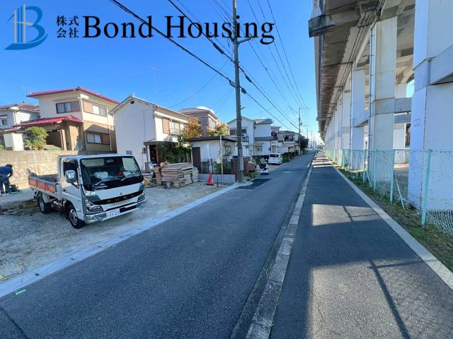 JR魚住駅徒歩8分・お車3台駐車可　魚住町西岡の前面道路含む現地写真