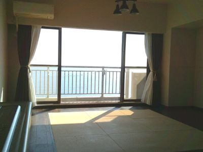 【居間・リビング】 | 中銀ライフケア熱海第二伊豆山18号館