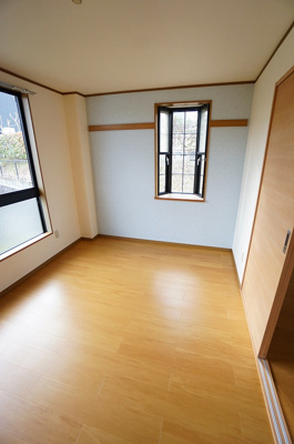 【居間・リビング】 | アクティブファミールＦ | 居室・リビング