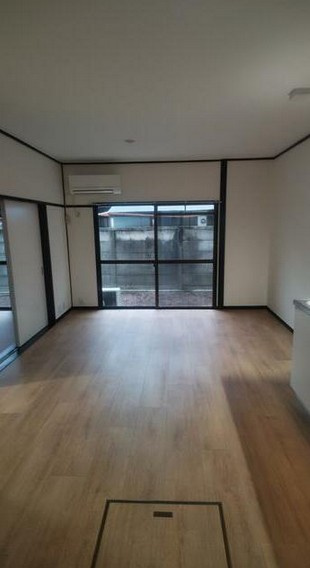 【居間・リビング】