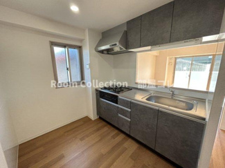 【キッチン】 | コンフォータブル | ※同物件写真