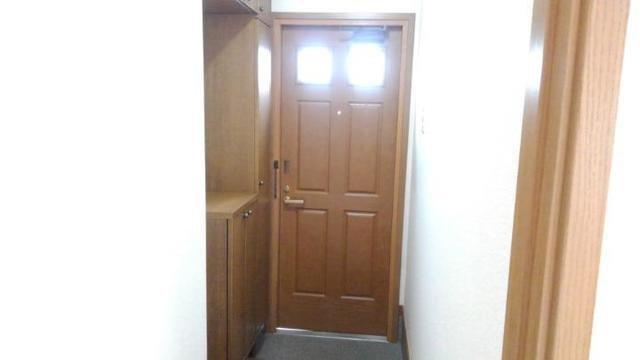 ファミールハイツⅡの玄関