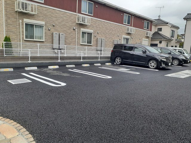 アルカンシェル・シャトーの駐車場