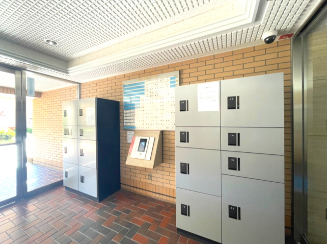 サーパス西古松Iのその他共用部分|・宅配ボックス
宅配ボックスも設置！