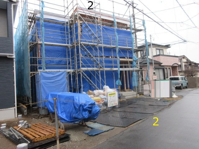 【仲介手数料無料】新築戸建　東松山市美土里町6-11（全2棟）の前面道路含む現地写真