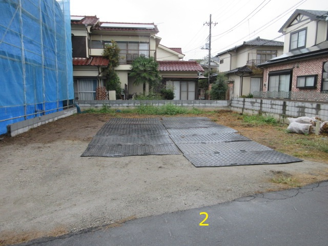 【仲介手数料無料】新築戸建　東松山市美土里町6-11（全2棟）の前面道路含む現地写真